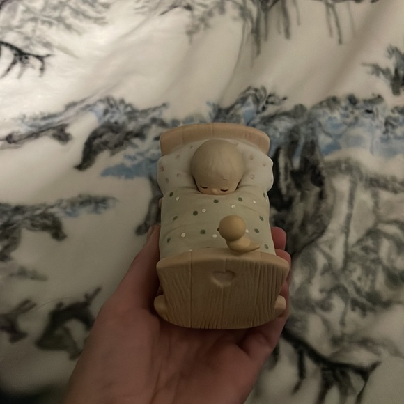 Precious moments kid in bed statue - Picture 2 of 4